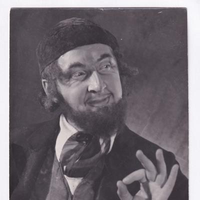 І. Жилінський в ролі шинкаря у виставі «Вій», 1961 рік