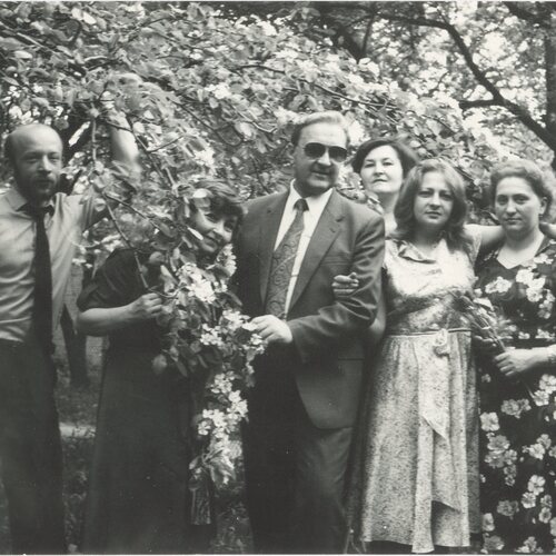 Кафедра, травень 1985 року. І. Жилінський посередині в окулярах