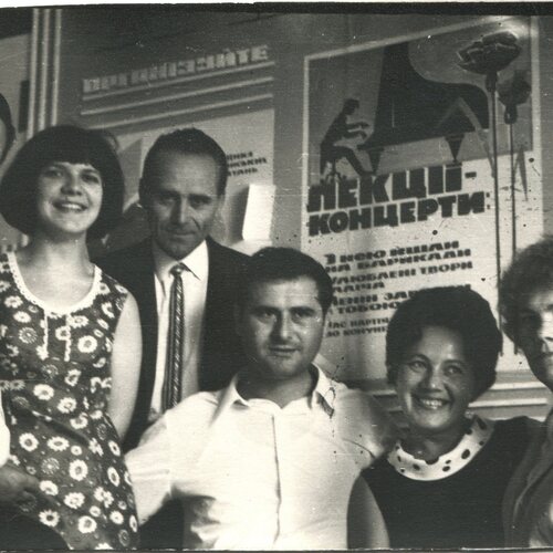 Будинок художньої самодіяльності Облпрофради, 1971 рік, м. Рівне. І. Жилінський перший ліворуч