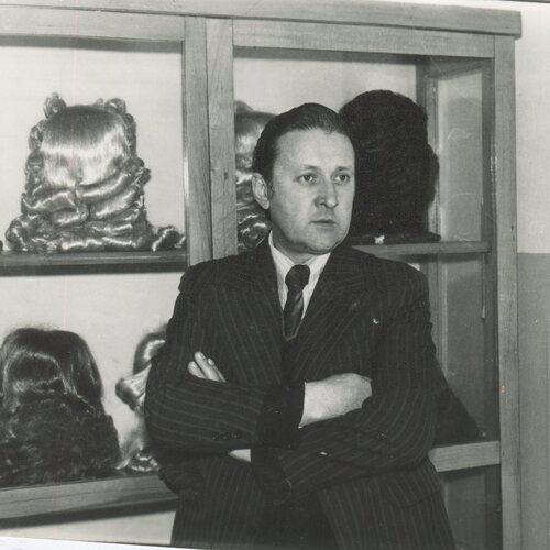 І. Жилінський на уроці гриму