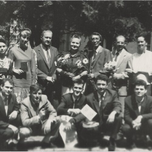 Випуск 1993 року. Режисери. І. Жилінський стоїть четвертий ліворуч